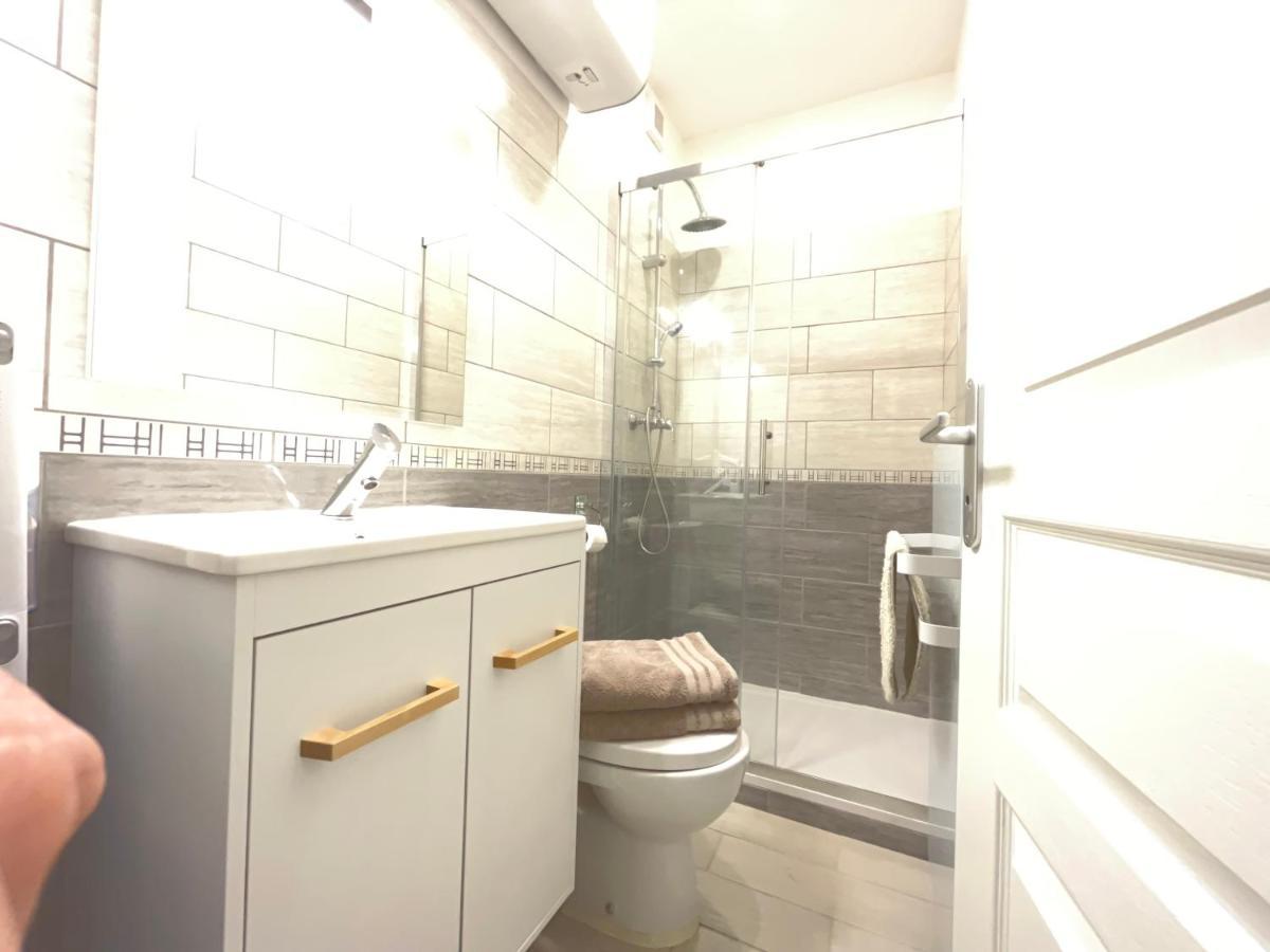 Le Montgy - Studio Tout Confort A Royat National N1 Екстериор снимка